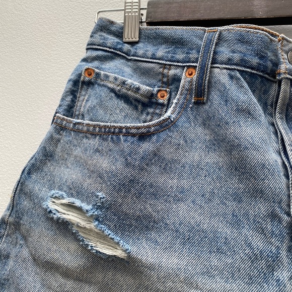 Levi's - Premium 501 Two Tone Indigo Wash Women’s Jean Shorts - Picture 10 of 16